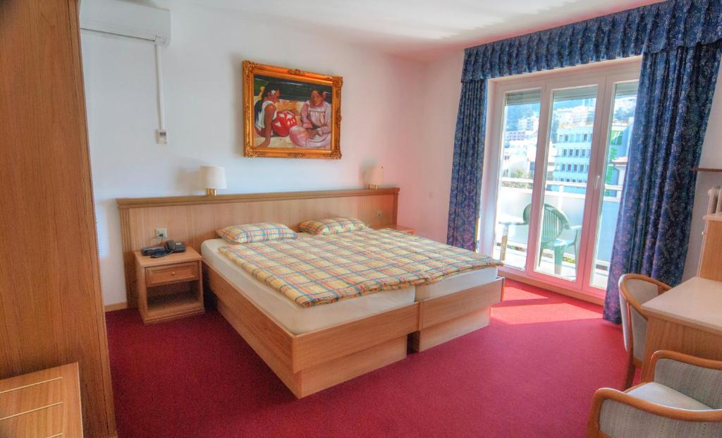 Hotel Dischma - Free Bus And Train Ticket Paradiso Bilik gambar