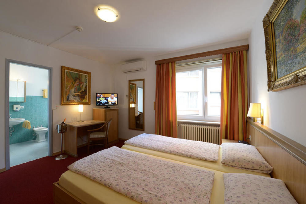 Hotel Dischma - Free Bus And Train Ticket Paradiso Luaran gambar